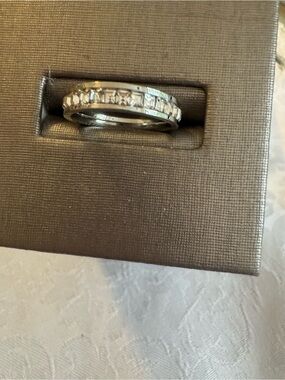 Silver rhinestones Band - size 9
